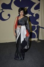 Mandira Bedi on day 1 of Wills Lifestyle India Fashion Week - Autumn Winter in Mumbai on 13th March 2013 (33).JPG